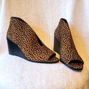 1. State leopard print wedges